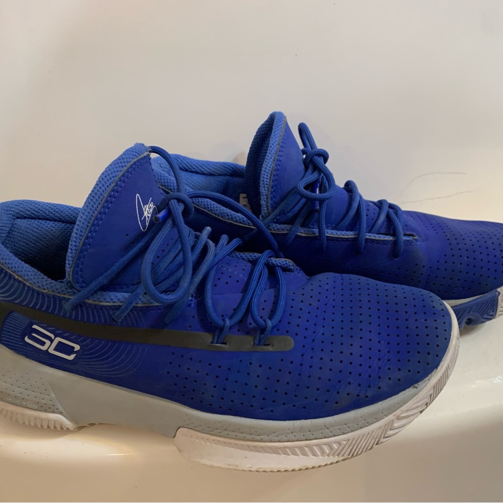 Under Armour Curry3Zer0 3 GS size 6.5 youth